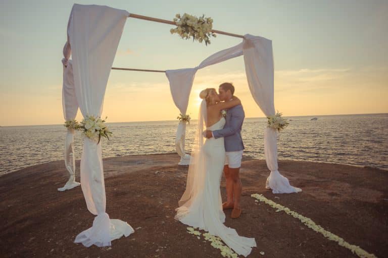 Wedding on the rocks at Kata Rocks