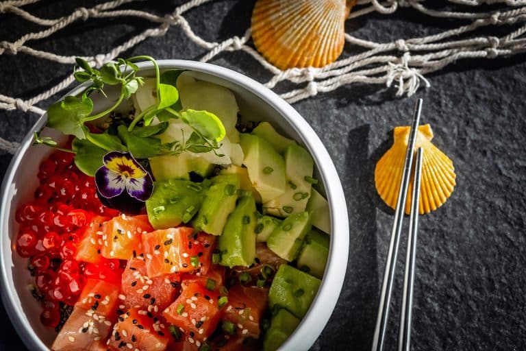 Quinoa salmon bowl