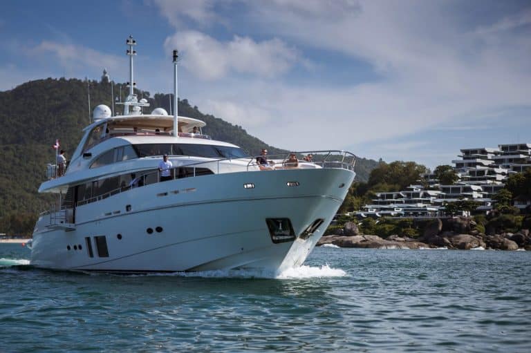 Kata Rocks - Yacht charter