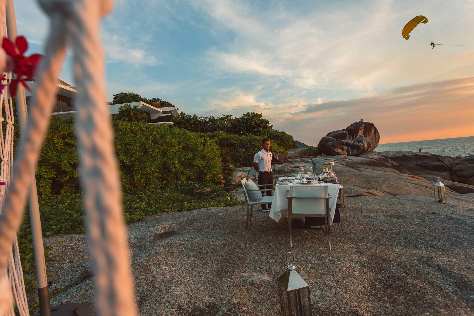 Romantic Restaurants In Phuket Kata Rocks Dining On The Rocks